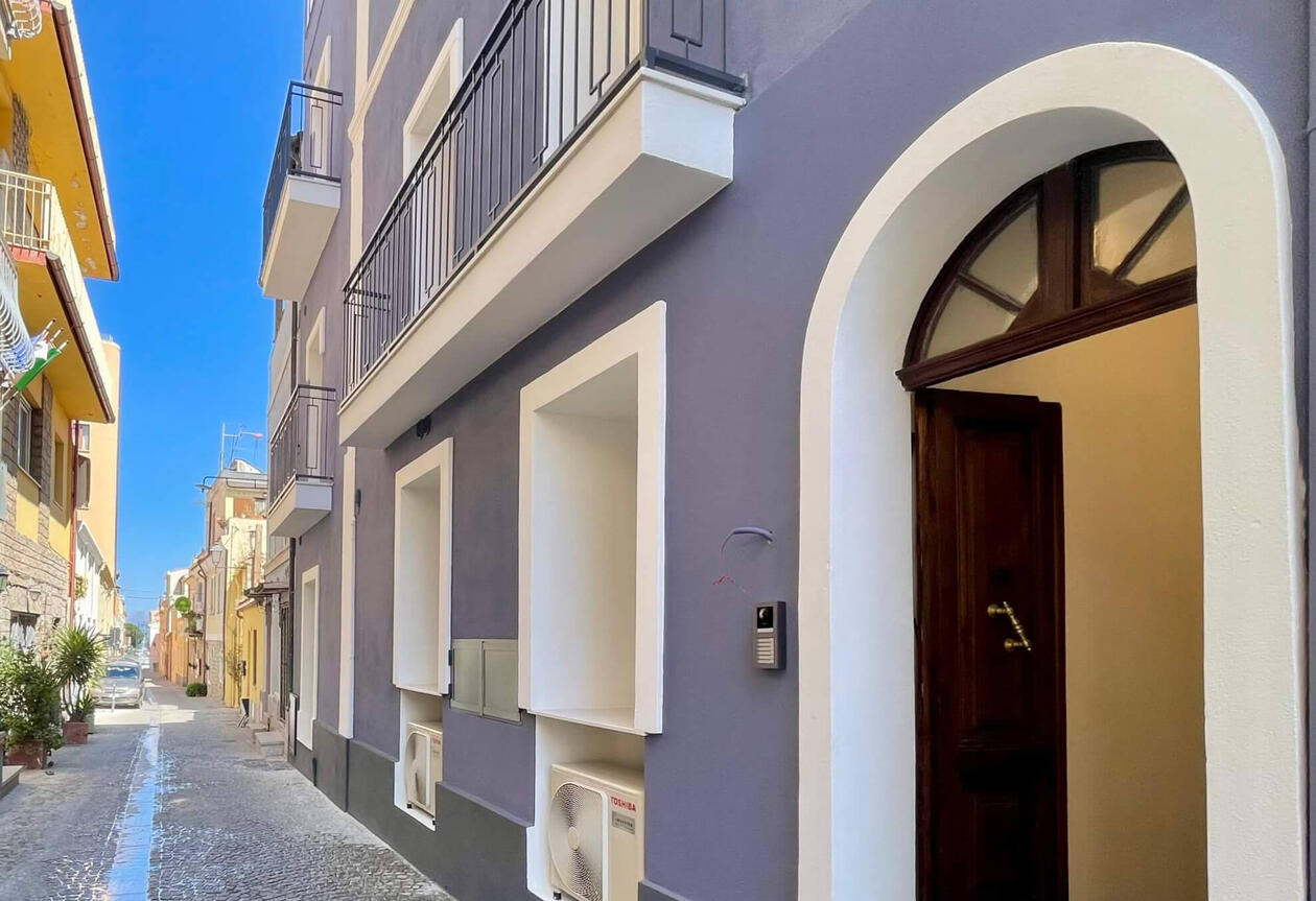 Historic Olbia Spacious Penthouse with Terrace